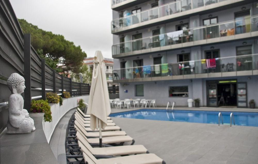 Summer Hotel Калея Екстериор снимка